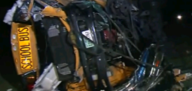 В ДТП со школьным автобусом в США погибли два человека