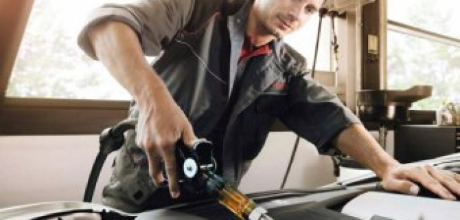 Специальные цены на замену масла для Porsche старше 2-х лет!