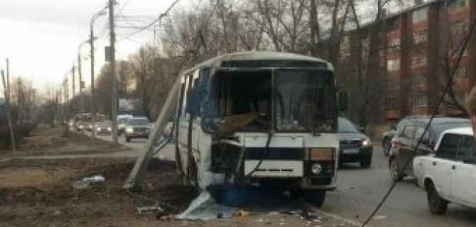 В Иркутске в ДТП попал автобус