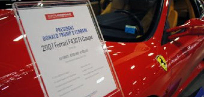 В США продали личный Ferrari Дональда Трампа
