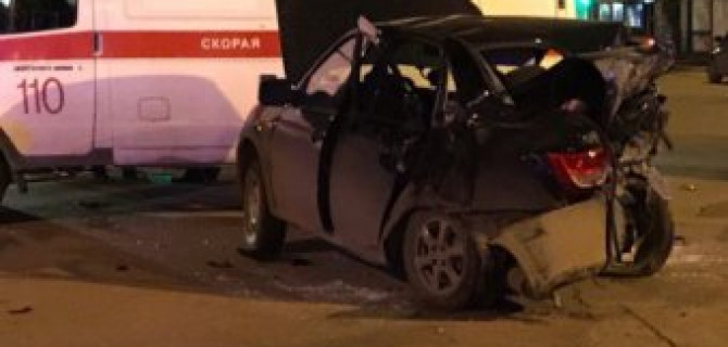 В Самаре пьяный водитель Volkswagen Polo уходил от экипажа ДПС и устроил ДТП - погибла девушка