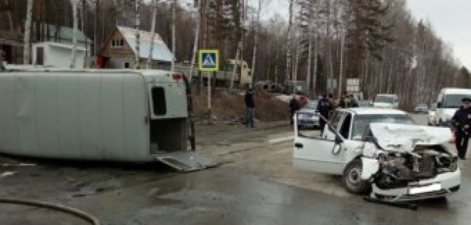 На Урале девушка на «Нексии» устроила ДТП с шестью пострадавшими