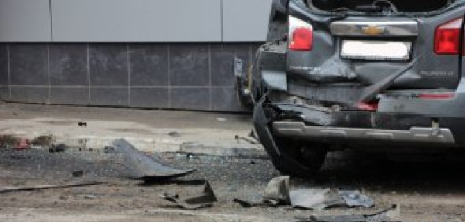 В Саратове женщина за рулем Lexus перепутала педали и устроила ДТП