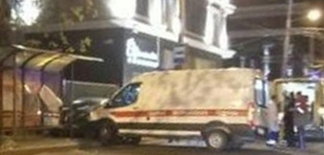 В Краснодаре в ДТП попала машина «Скорой помощи», которую не хотела пропускать иномарка