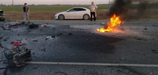 На трассе за Баратаевкой в ДТП с мотоциклами погибли три человека