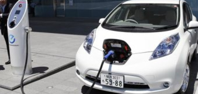 Индия собирается к 2030 году перейти на электромобили