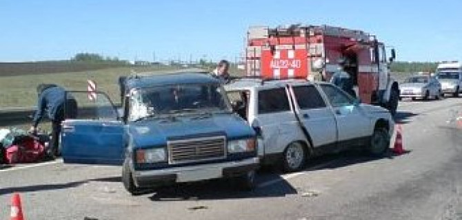 В массовом ДТП под Рязанью погиб человек