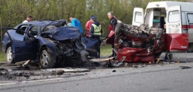 В страшном ДТП под Сызранью погибли три человека