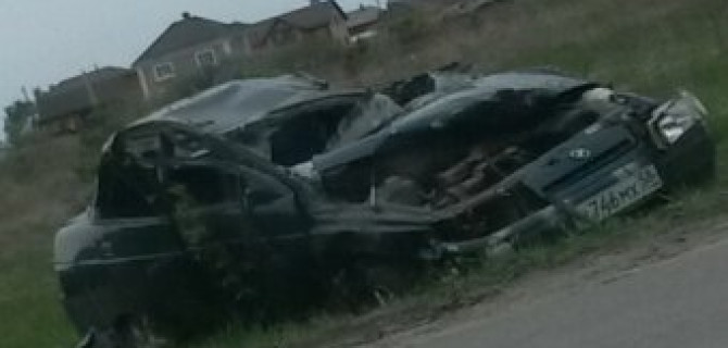 В Кузнецке у кладбища в опрокинувшемся автомобиле погиб мужчина