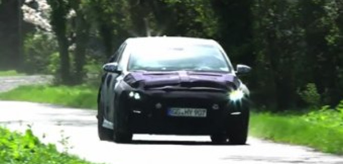 Спортивную версию Hyundai i30 испытывают на дорогах общего пользования
