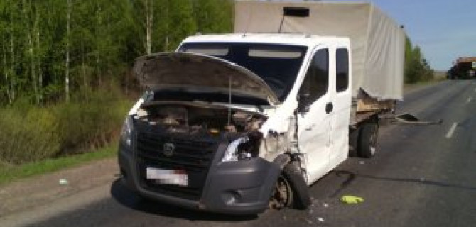 В Башкирии в ДТП с двумя «Газелями» погиб таксист