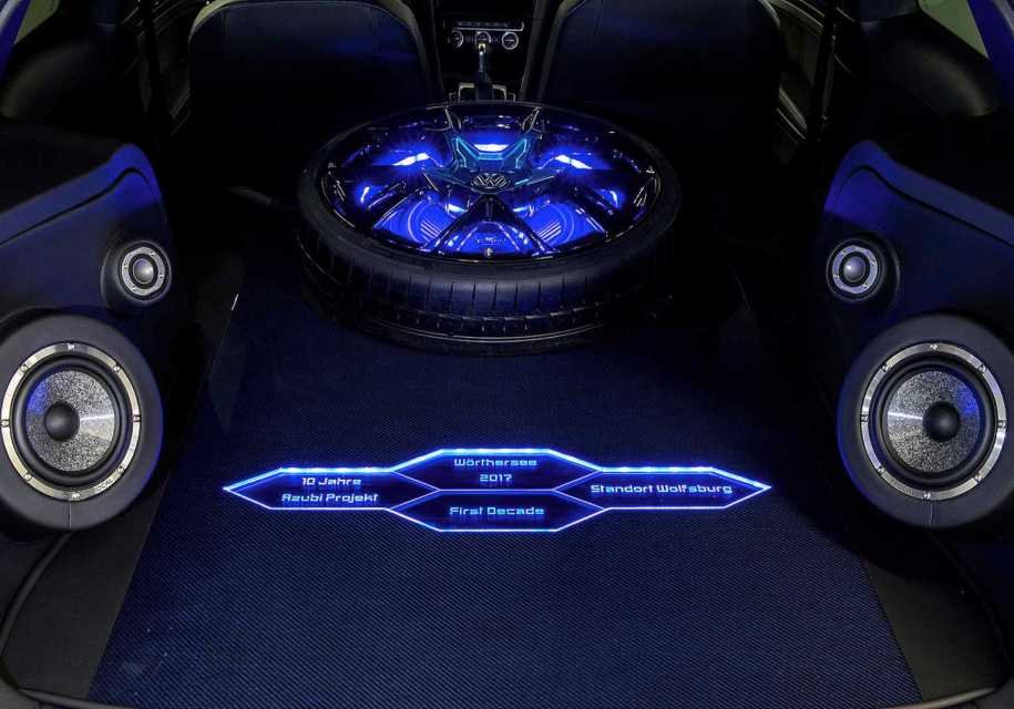 Volkswagen создал 410-сильный Golf GTI с электромотором Volkswagen создал 410-сильный Golf GTI с электромотором (6).jpg