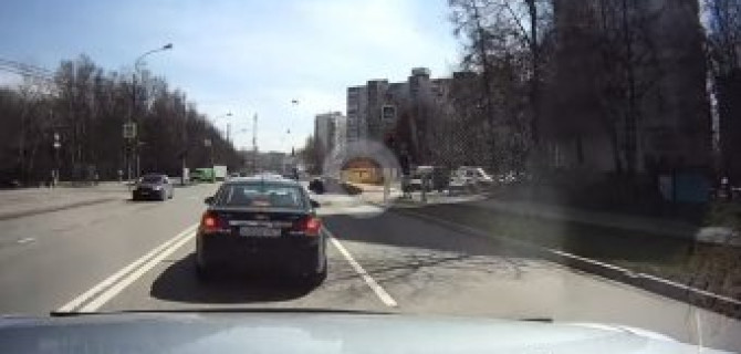 В Москве на улице Теплый Стан в ДТП погиб мотоциклист