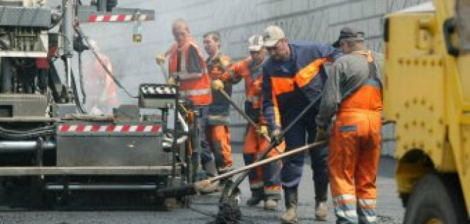 На КАД в Петербурге перекроют две полосы движения