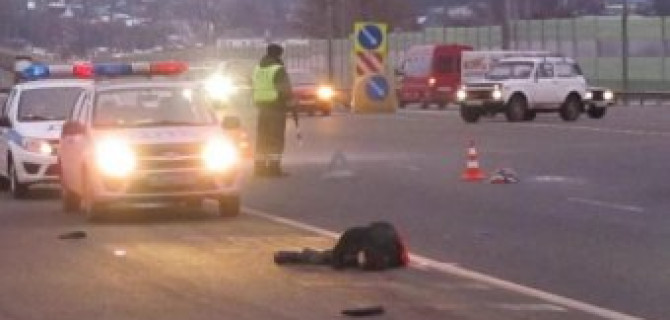 В Сафоновском районе пешеход погиб под колесами двух автомобилей