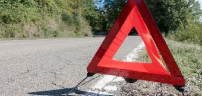 В Чечне в тройном ДТП погибли два человека