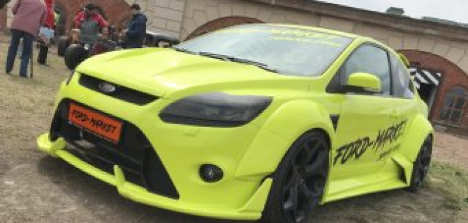 «АвтоФотоБезумие» -  фестиваль в Кронштадте на форте "Константин"