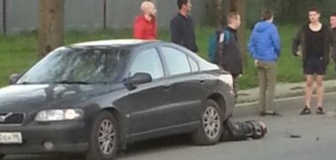 Мотоциклист погиб в ДТП на проспекте Солидарности в Петербурге