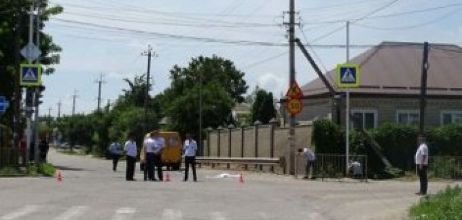 На Ставрополье маршрутка насмерть сбила 5-летнюю девочку