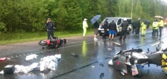 В ДТП под Новгородом погибла мотоциклистка