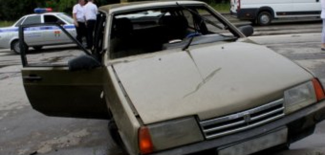 В Волгограде в ДТП пассажирка ВАЗа вылетела через лобовое стекло