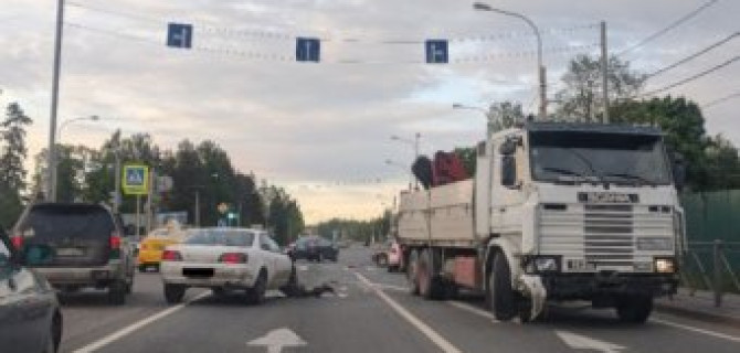 Молодая женщина погибла в ДТП на дороге «Петербург-Морье»