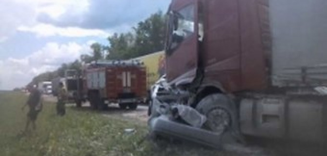 Четыре человека погибли в ДТП с КАМАЗом под Рязанью