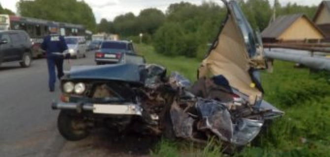 В ДТП с цементовозом под Череповцом погиб водитель ВАЗа