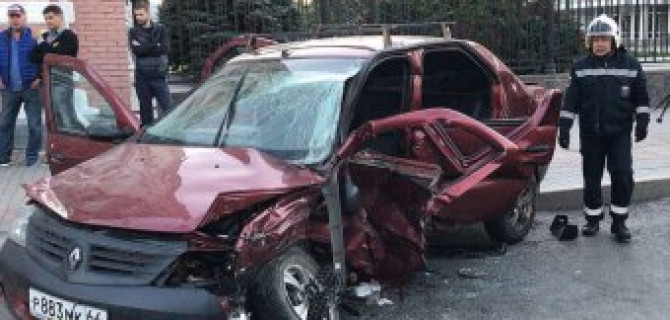 В центре Саратова в ДТП погиб мужчина