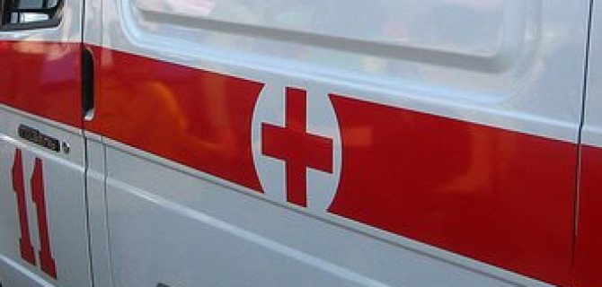 В Москве иномарка врезалась в столб