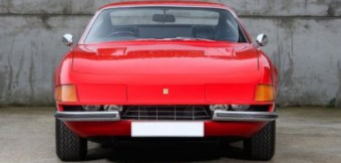 На аукционе будет продан Ferrari Daytona Элтона Джона