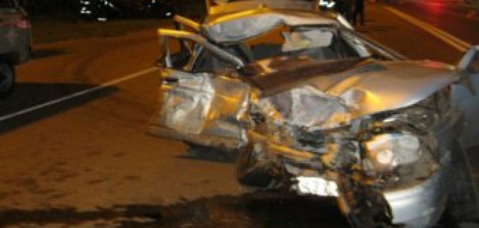 При столкновении двух ВАЗов под Курском погибли четыре человека