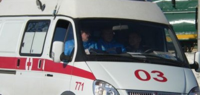 Под Архангельском ВАЗ с компанией молодых людей врезался в дерево: двое погибли