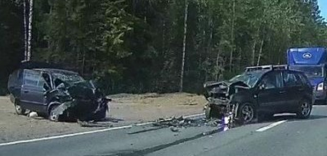 В Петербурге в лобовом ДТП погибла 4-летняя девочка
