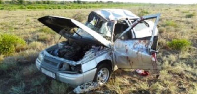 Братья-близнецы разбились в ДТП в Астрахани: один погиб