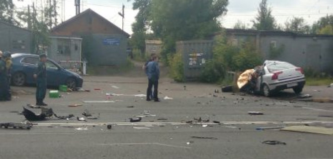 В Невском районе Петербурга в тройном ДТП погиб мужчина