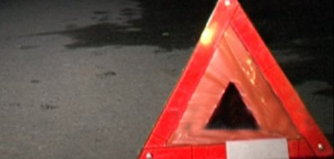 Автобус сбил девушку на юге Москвы