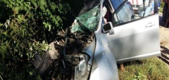 В Белореченском районе в ДТП с КамАЗом погиб пассажир легковушки