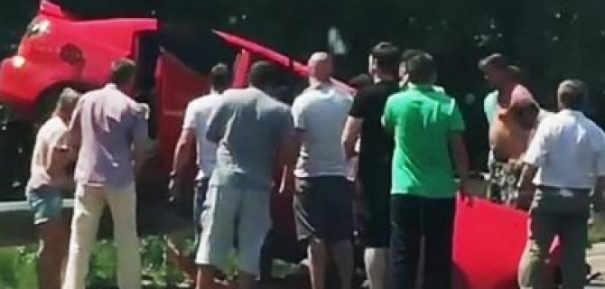 Три человека пострадали в лобовом ДТП под Краснодаром