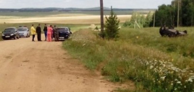 16-летняя пассажирка ВАЗа погибла в опрокинувшемся автомобиле в Чесменском районе