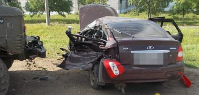 В Башкирии в ДТП с грузовиком погиб молодой водитель «Приоры»