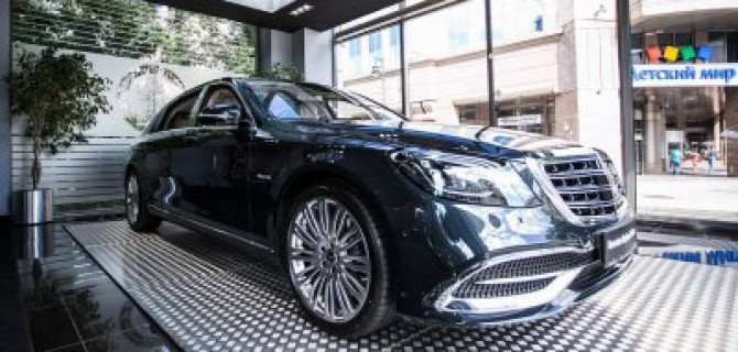 Новый Mercedes-Maybach S-Класс на Воздвиженке, 12
