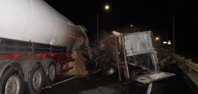 Под Курском в ДТП погибли два водителя грузовиков