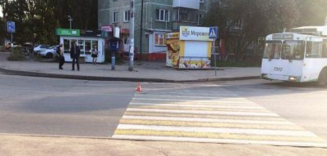 В Новосибирске женщина-водитель сбила ребенка на переходе