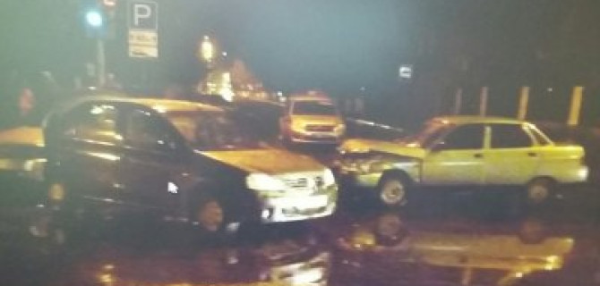 Три человека пострадали в ДТП в центре Саратова