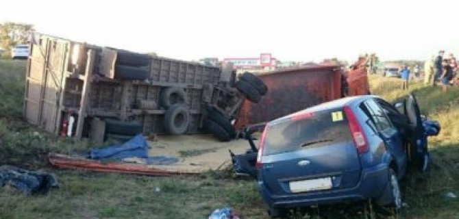 Шесть человек пострадали в ДТП с КамАЗом в Башкирии