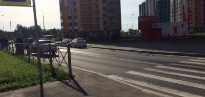 На Муринской дороге сбили маленького мальчика на переходе