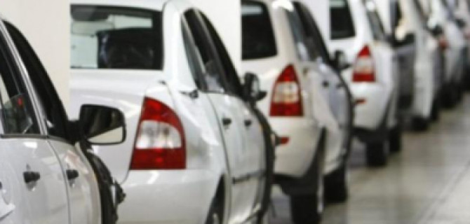 Российский рынок новых легковых авто нацелился на миллион