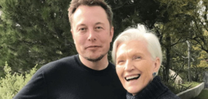 Илон Маск отказался помочь матери приобрести Tesla Model 3