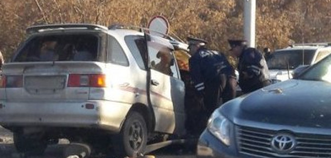 Два человека погибли в лобовом ДТП в Новосибирске